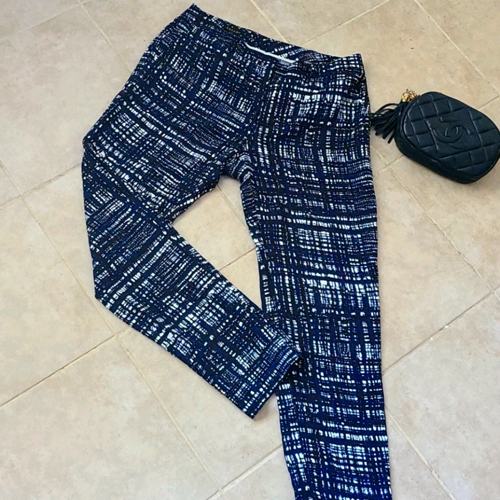 ESCADA  CROPPED TROUSERS